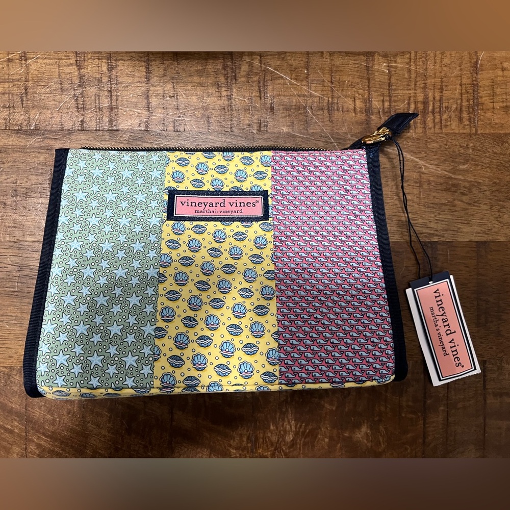 NWT Vineyard Vines Patchwork makeup bag